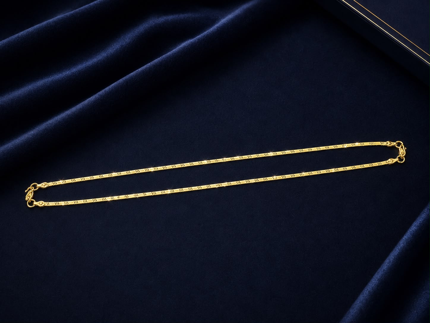 Gold Patterned Box Chain Anklet