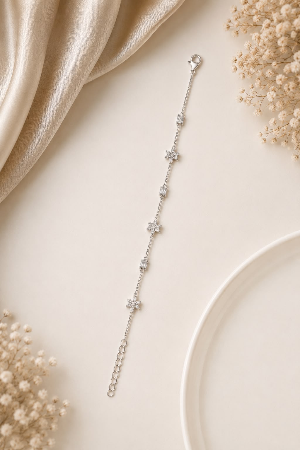 Elegant Floral Bracelet